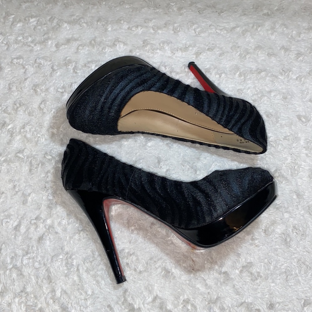 Woman heels - Picture 4 of 5